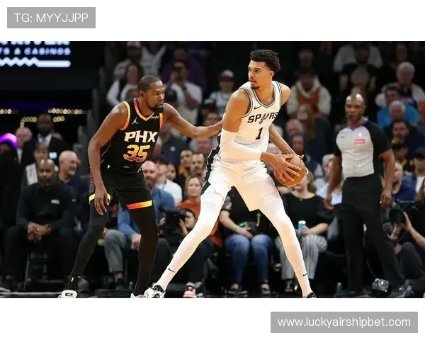 马刺客场挑战灰熊，文班亚马出战成疑影响排兵布阵